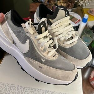 Nike Waffe One summit white